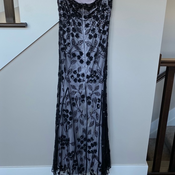 Cache mesh beaded strapless maxi - Picture 2 of 7